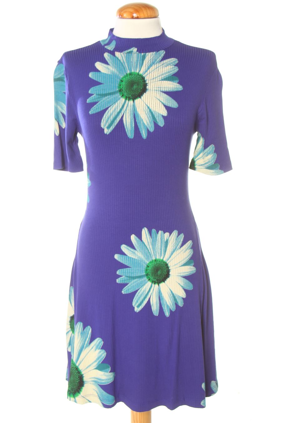 Robe casual Desigual de la taille M, de couleur imprimés