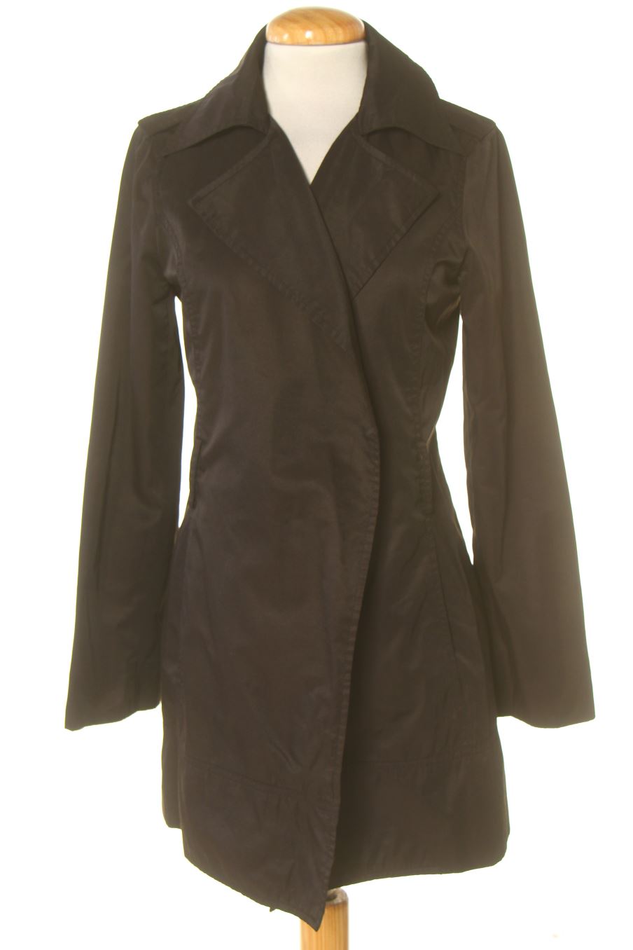 Gabardine Zara de la taille S, de couleur noir