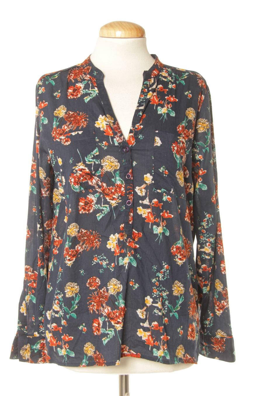 Chemise Sfera de la taille S, de couleur fleurs