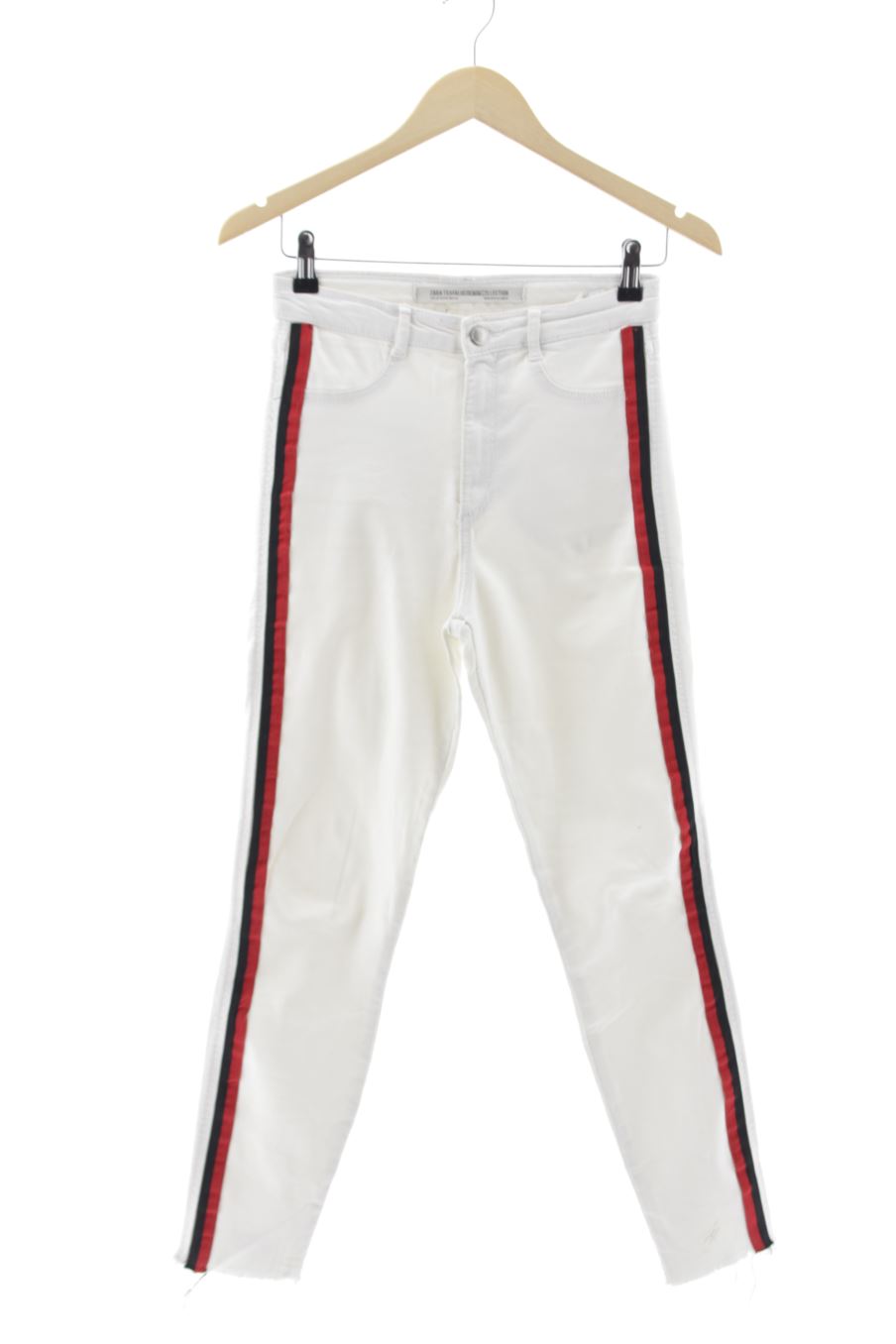 Jeans Zara de la taille 38, de couleur blanc de denim
