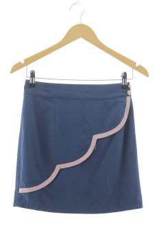 Aufwändiger Rock XS kling