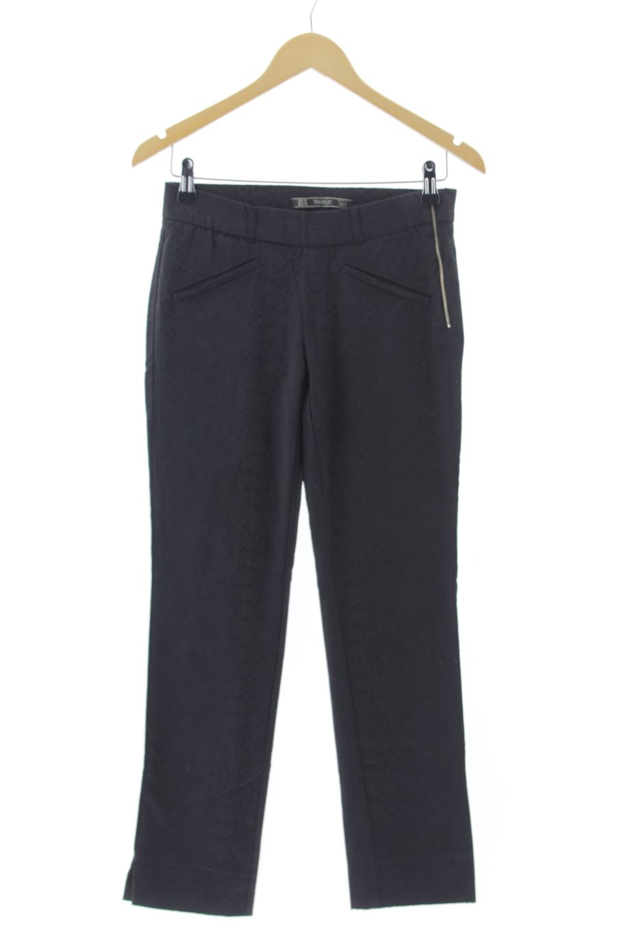 Pantalón de trf (ZARA) de la talla XS, de color negro