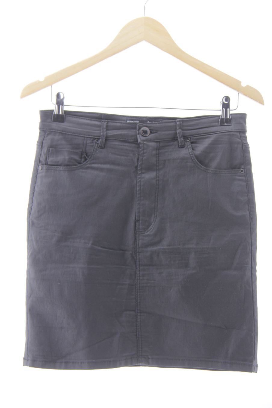 Jupe Stradivarius de la taille 40, de couleur noir de denim