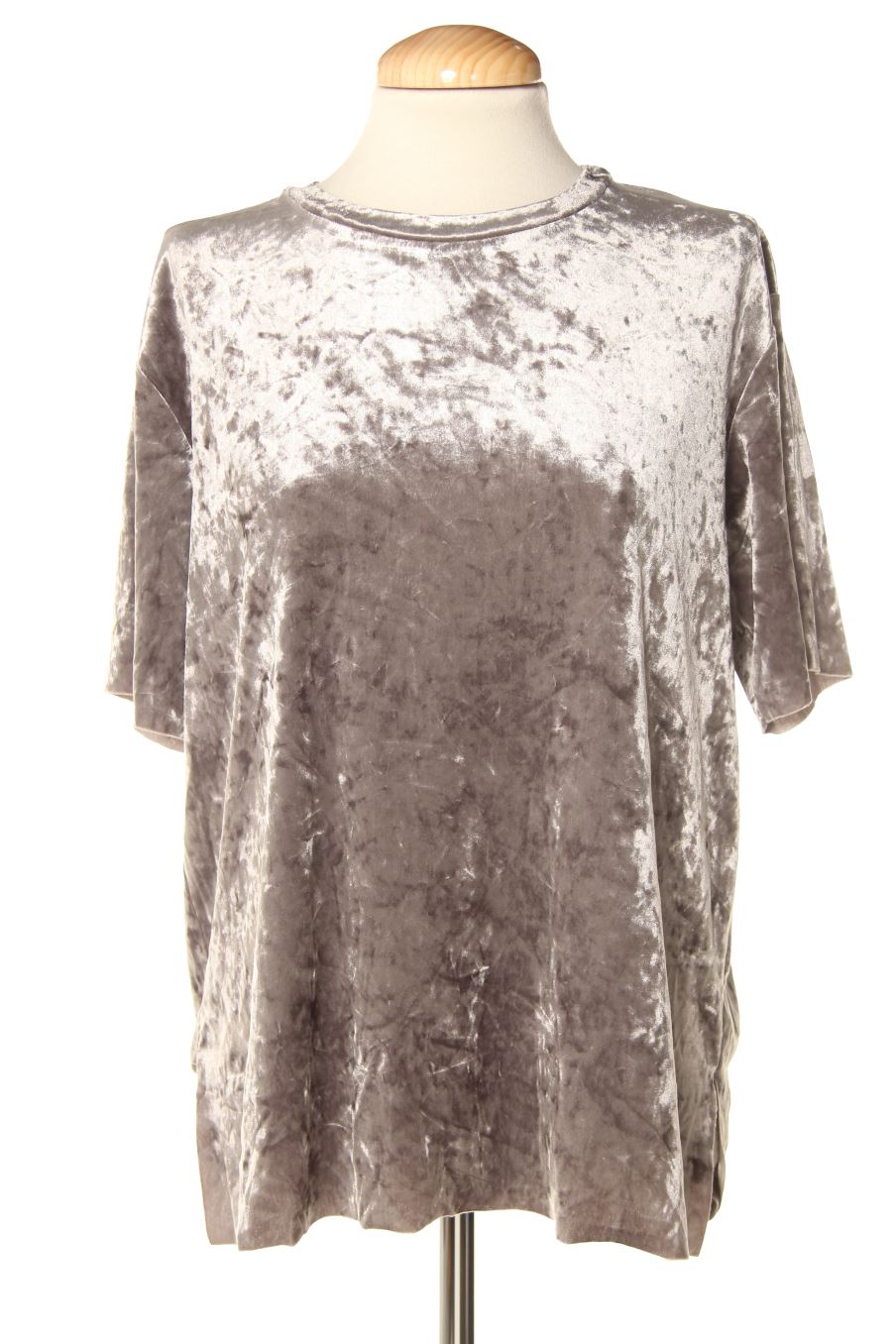 T-shirt Bershka de la taille M, de couleur argenté de velours