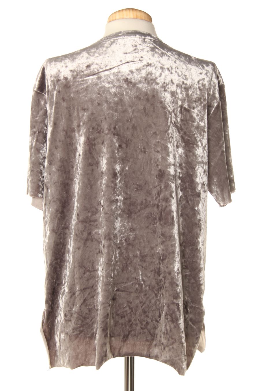 T-shirt Bershka de la taille M, de couleur argenté de velours