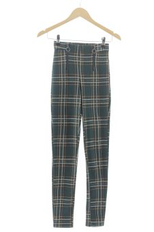 Pantaloni 32 Stradivarius, foto 1 di 2