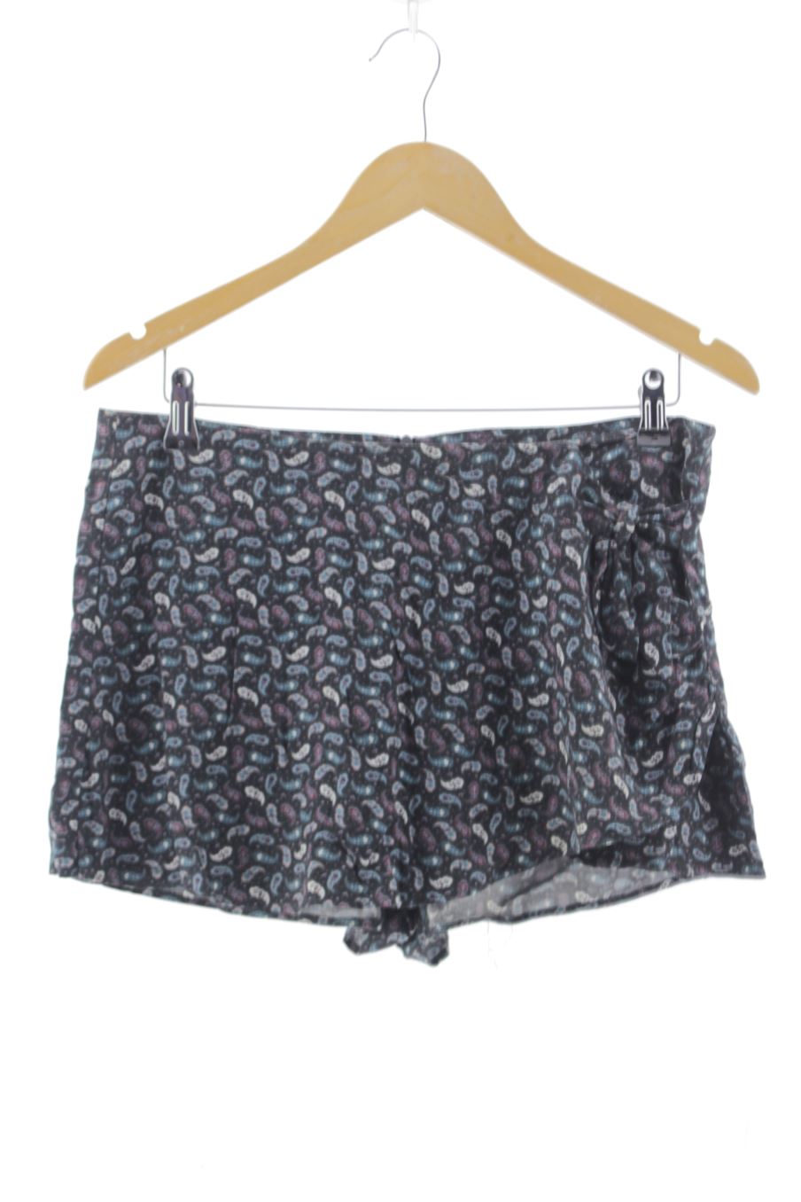 Pantalón corto de Pull & Bear de la talla L, de color estampado