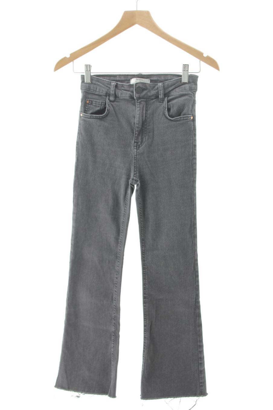 Jeans Bershka de la taille 34, de couleur gris de denim