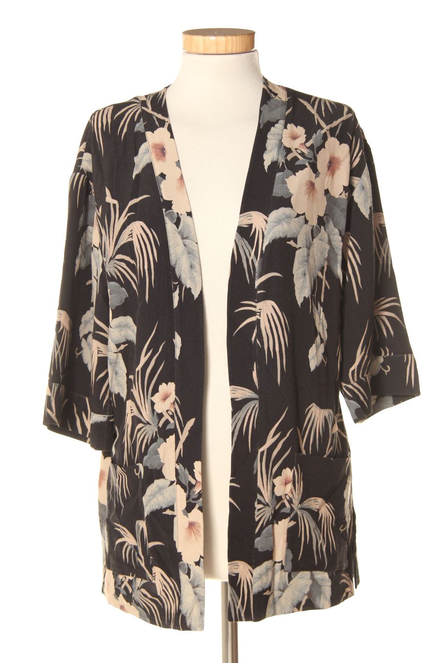 Kimono de Allsaints de la talla XS, de color flores