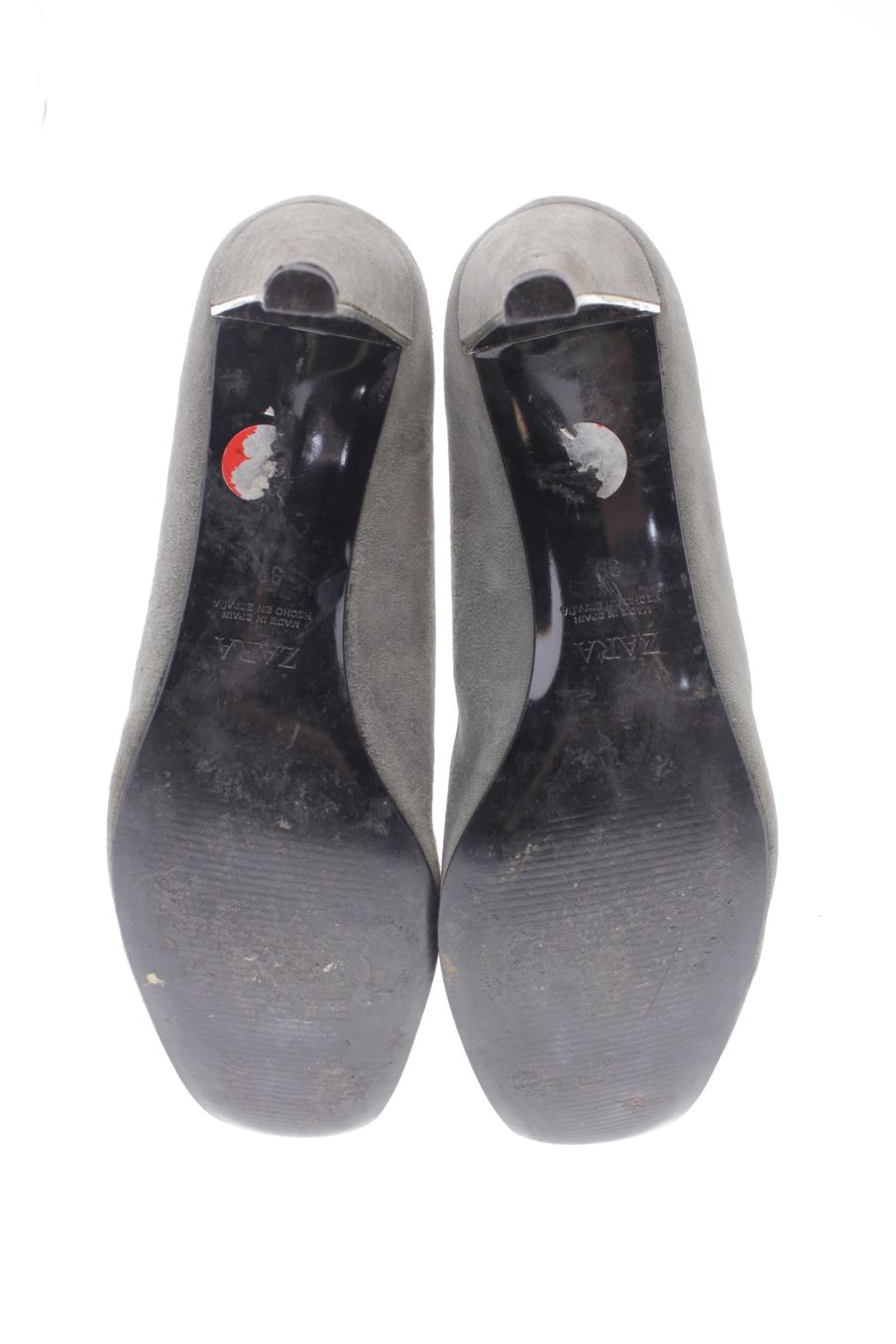 Zapatos de tacon de Zara de la talla 39, de color gris de