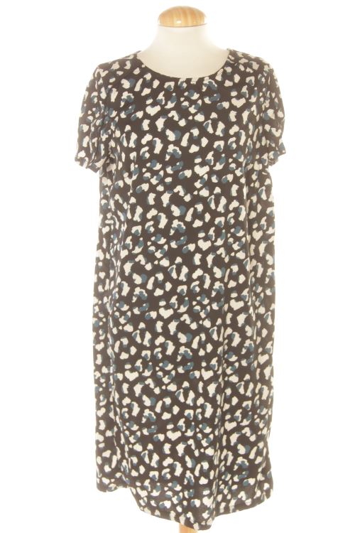 Einfaches Kleid