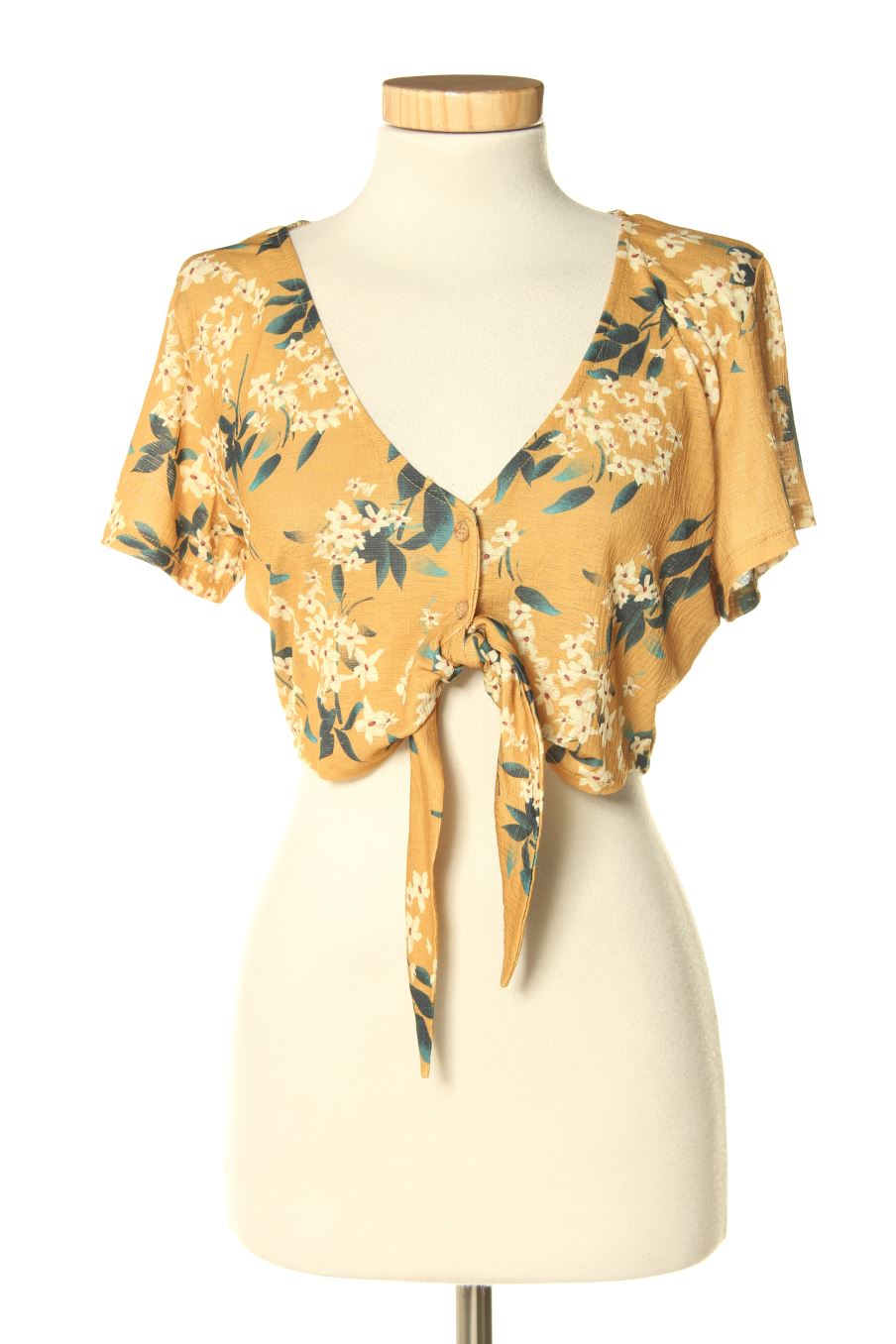Top Pull & Bear de la taille M, de couleur fleurs