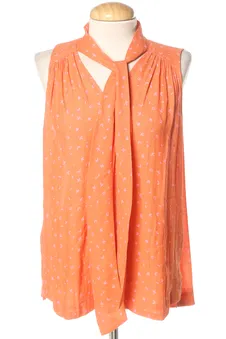 Top S Urban Outfitters, foto 1 de 2