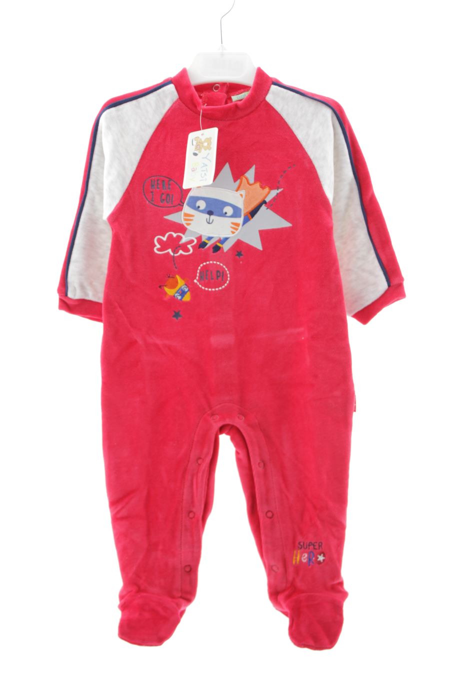 Pyjama Yatsi de la taille 12 mois avec une étiquette