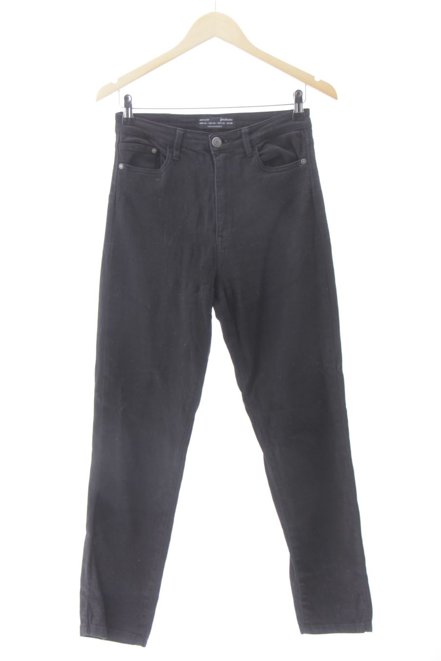 Jeans Stradivarius de la taille 36, de couleur noir de denim