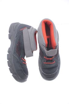 Botas 34 Quechua (DECATHLON)