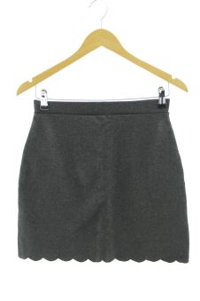 Aufwändiger Rock XS Clockhouse (C&A)