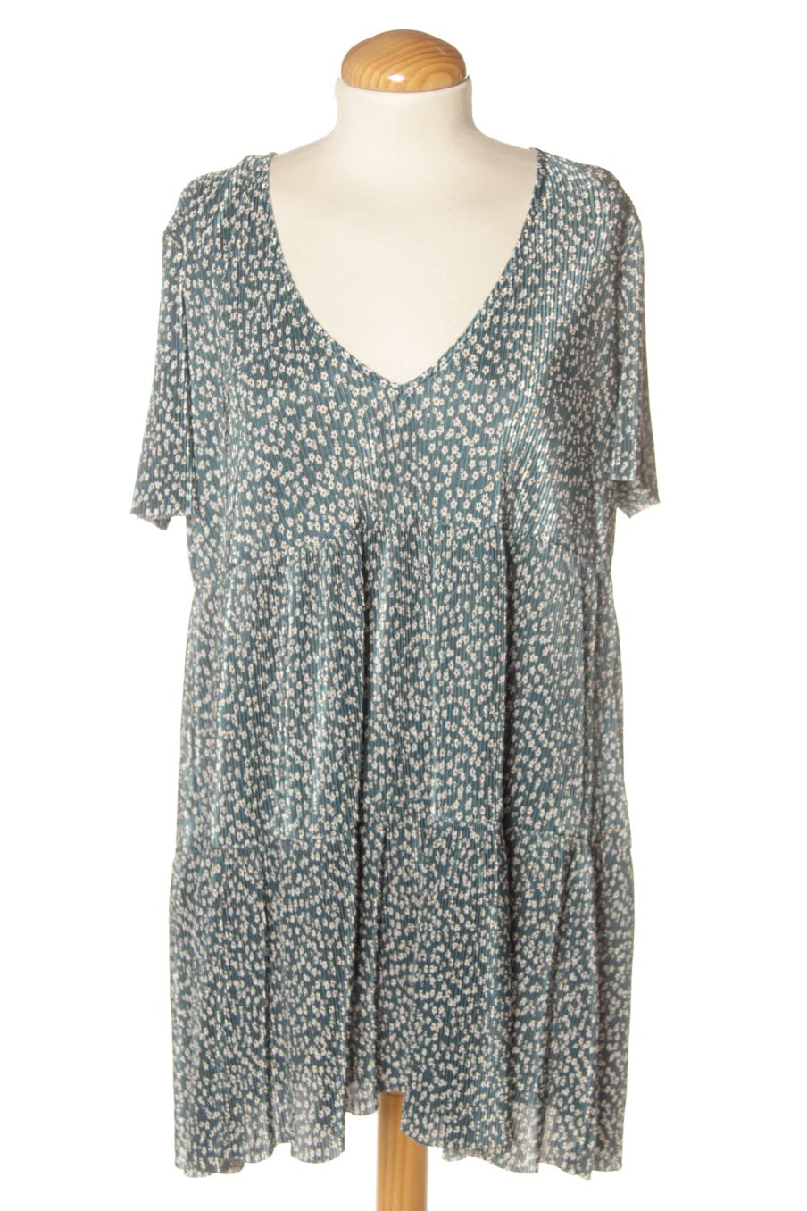Vestido casual de Pull & Bear de la talla M, de color estampado