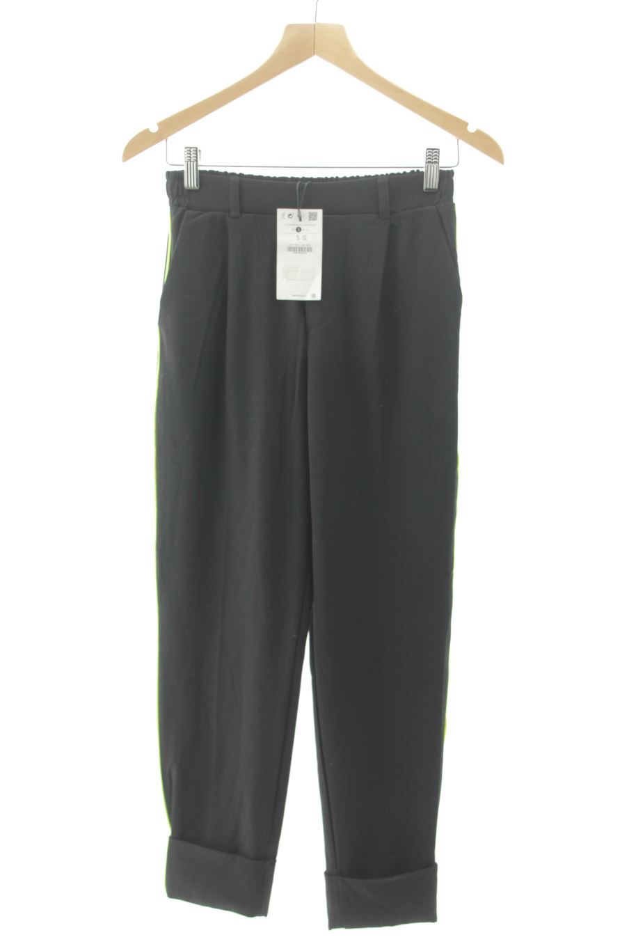 Pantalon Bershka de la taille XS, de couleur noir