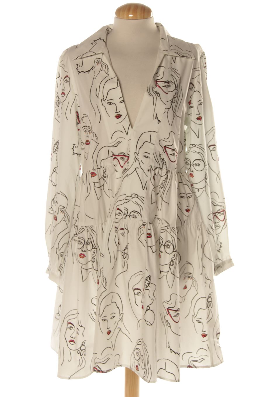 Robe casual Desigual de la taille M, de couleur imprimés