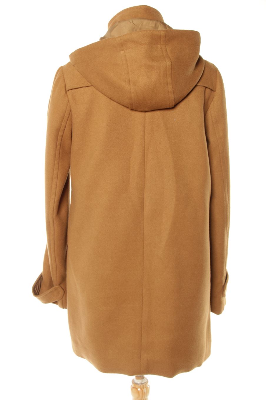 Abrigo de Zara de la talla XS, de color marrón