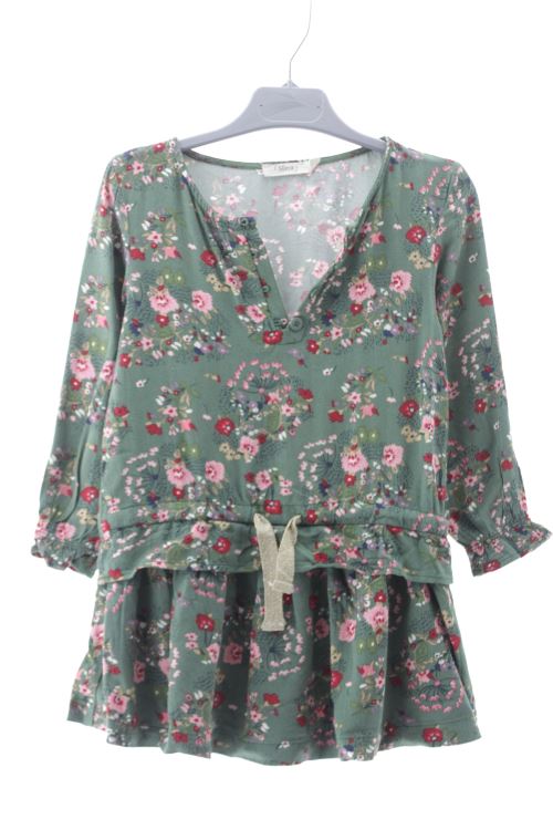 Aufwändiges Kleid