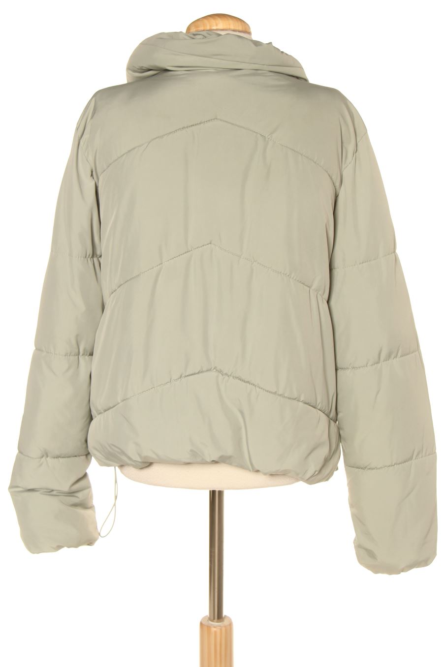 Cazadora de Bershka de la talla L, de color verde