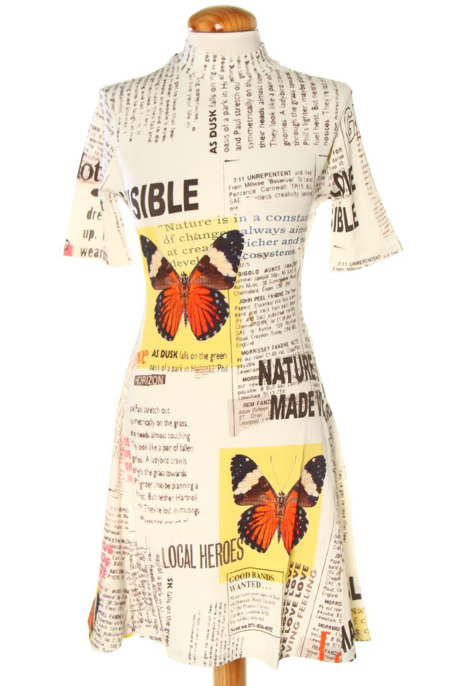 Robe casual Desigual de la taille M, de couleur imprimés