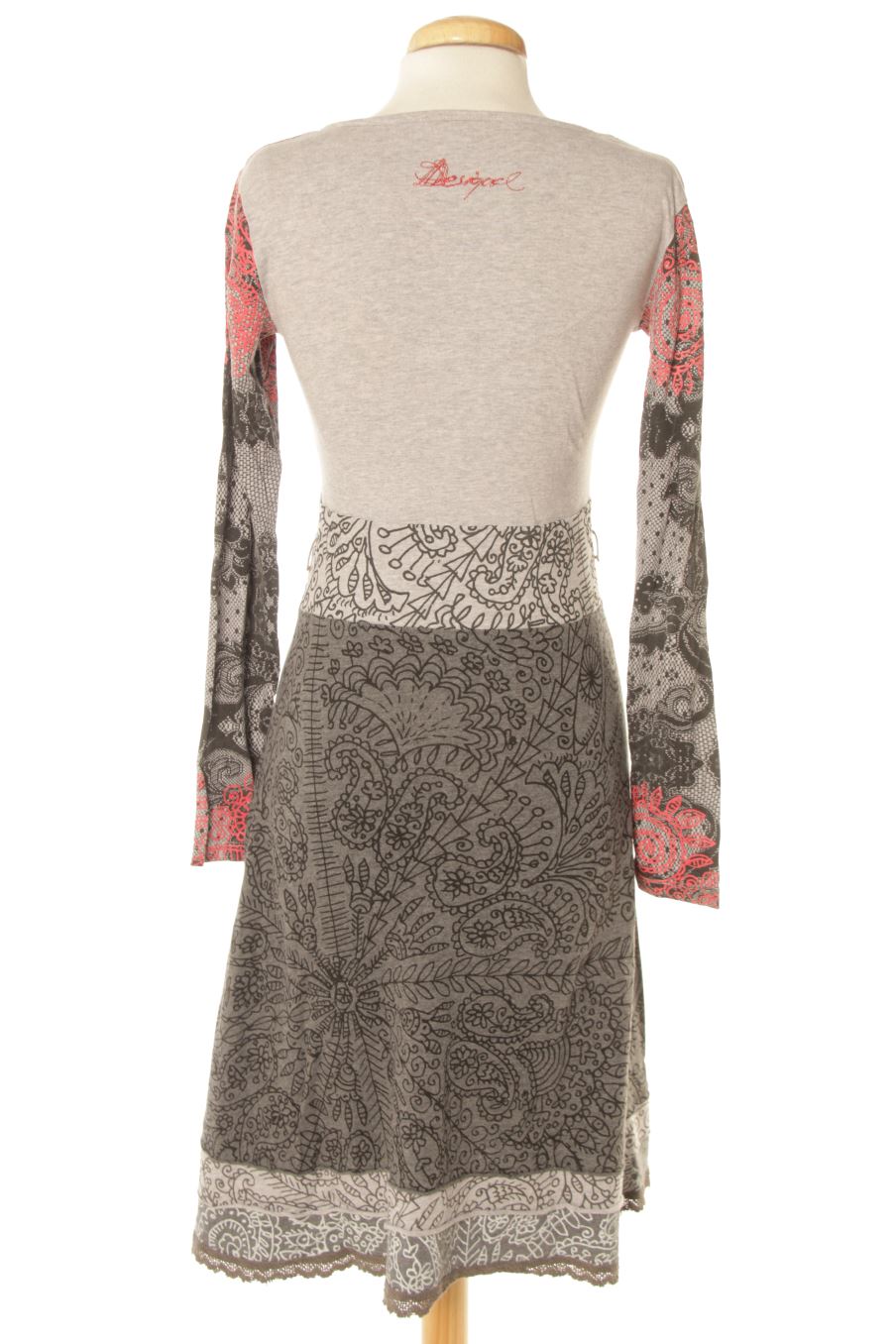Robe casual Desigual de la taille XS, de couleur imprimés