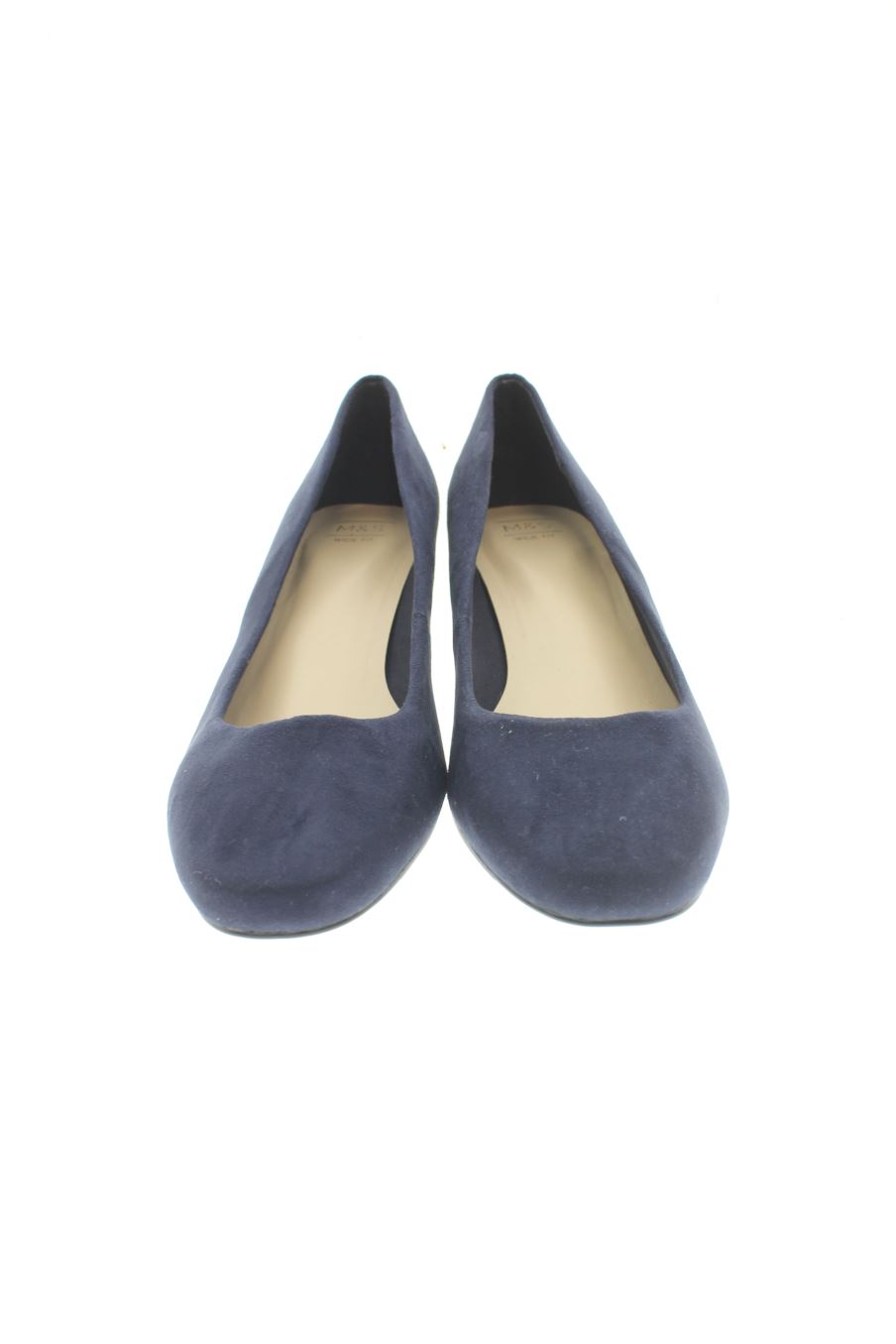 Zapatos de tacon de M&S de la talla 40, de color azul marino de