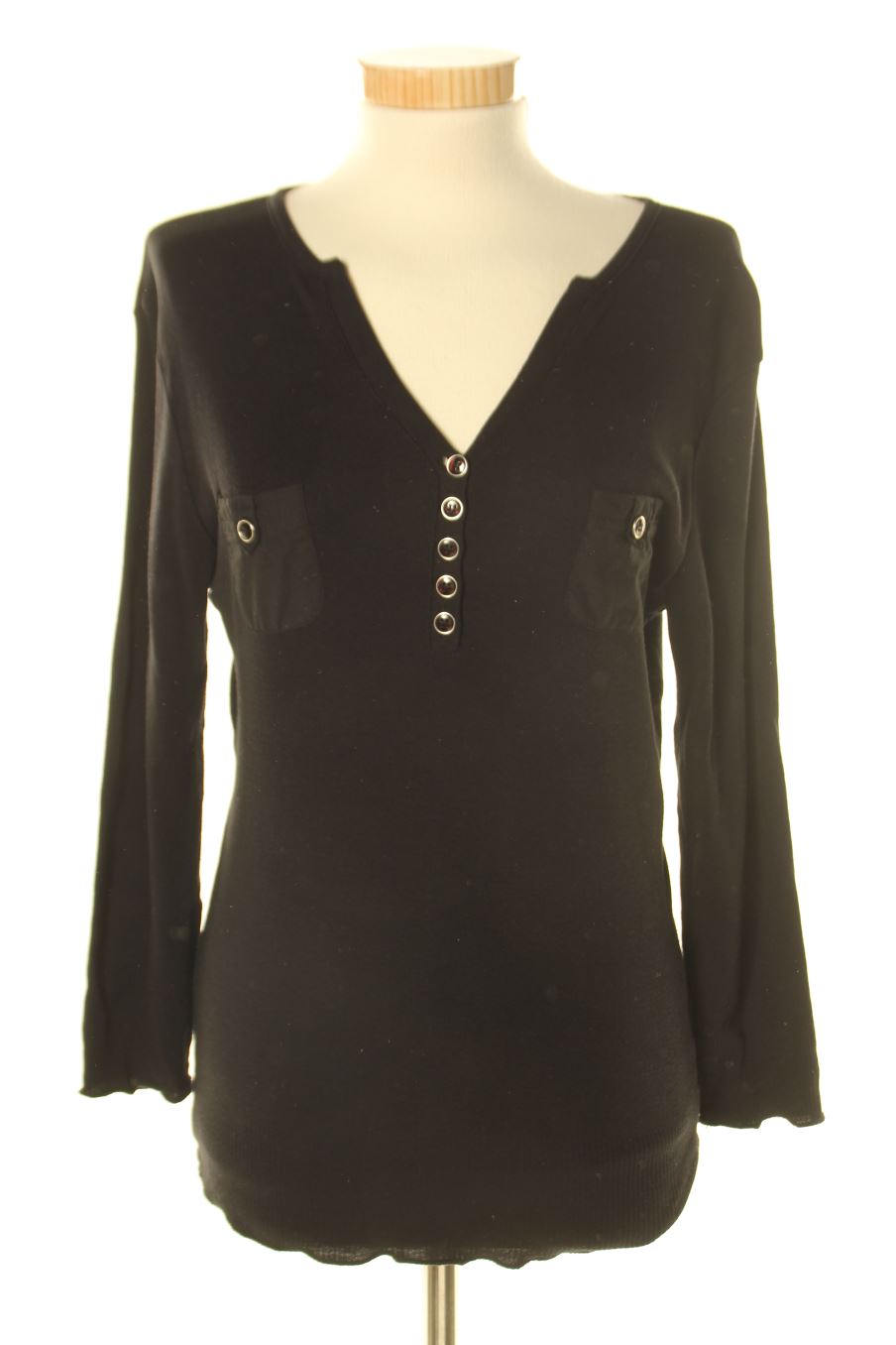 Pull Caroll de la taille 38, de couleur noir