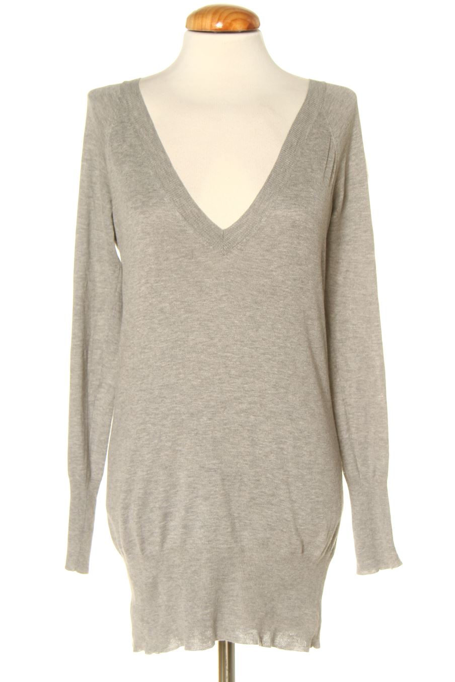 Pull Zara de la taille L, de couleur gris de soie