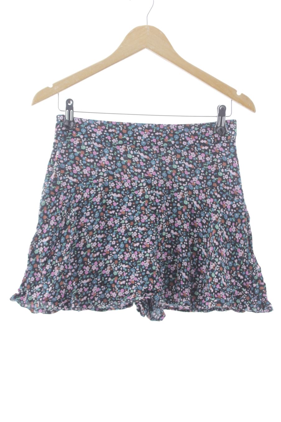 Shorts Zara de la taille S, de couleur fleurs