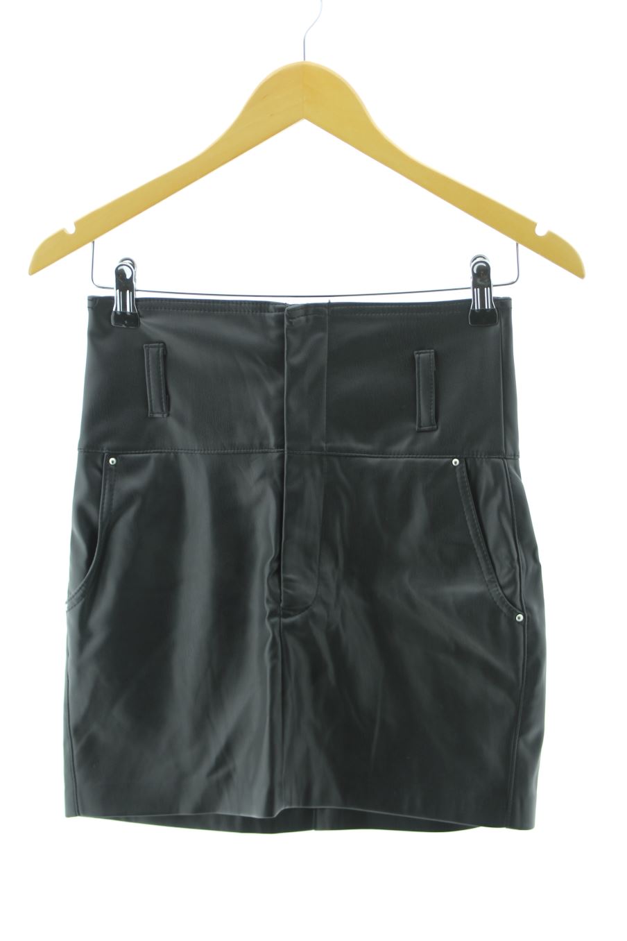 Jupe Bershka de la taille S, de couleur noir de synthétique