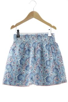 Aufwändiger Rock 140 The first oulet