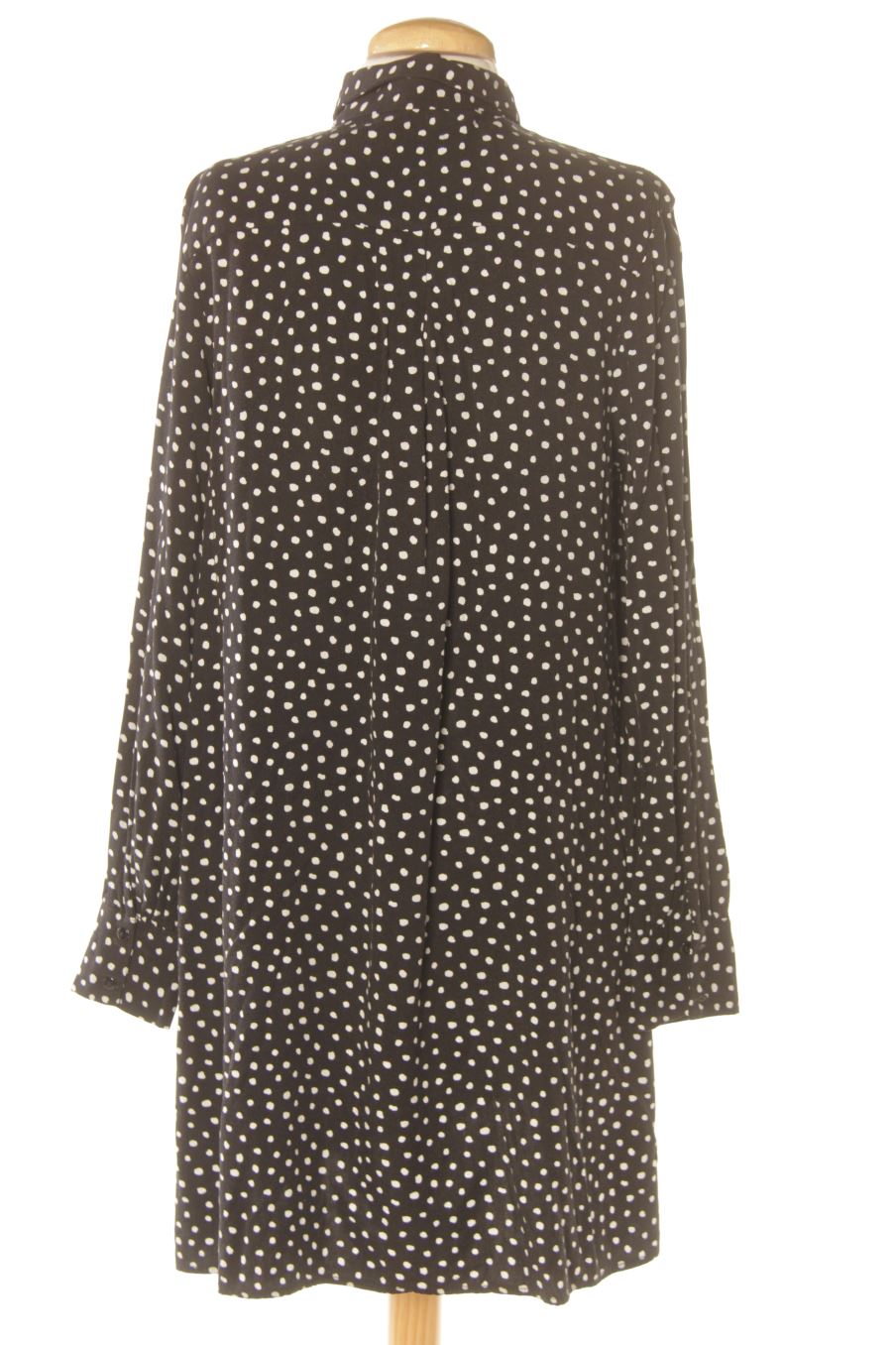 Robe casual Mango de la taille M, de couleur imprimés