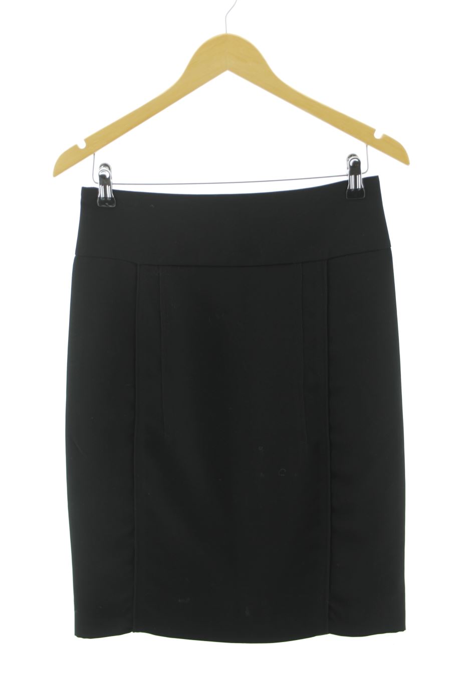 Falda de Zara de la talla 40, de color negro