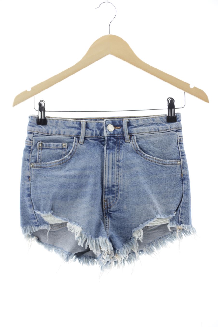Pantalón corto de Zara de la talla 34, de color azul de ropa vaquera