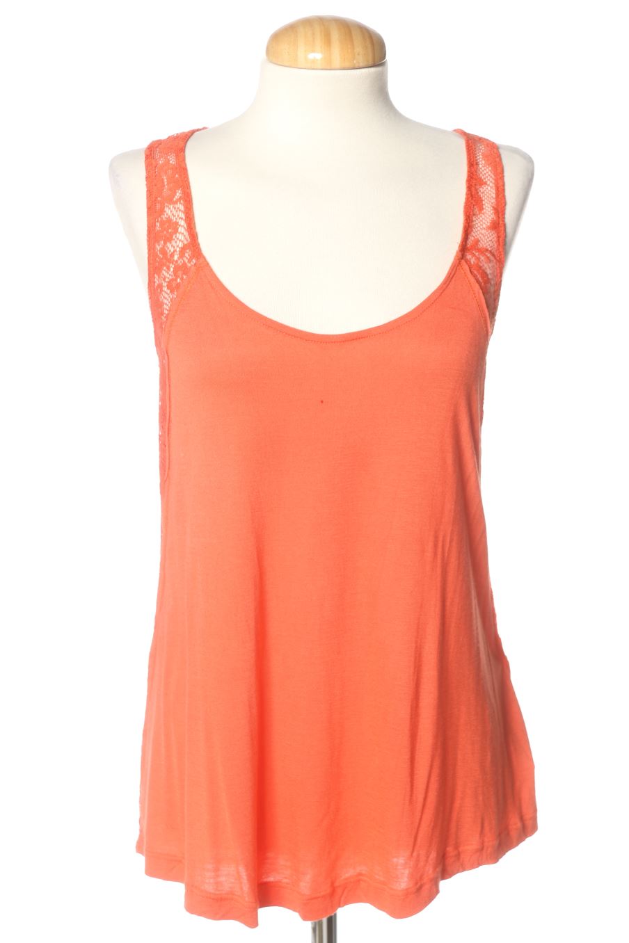 Top Stradivarius de la taille M, de couleur corail