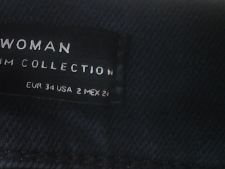 Vaqueros de Zara de la talla 34, de color azul marino de ropa vaquera