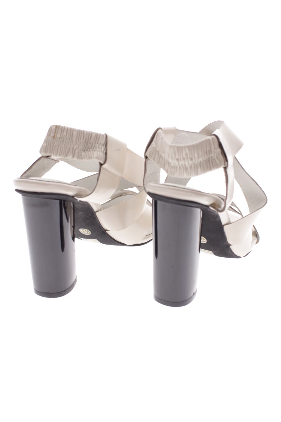 Sandalias tacon de Jeffrey Campbell de la talla 38, de color beige de