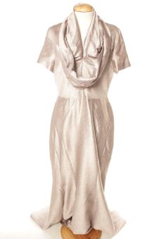 Aufwändiges Kleid 42 MISURA COSTURA