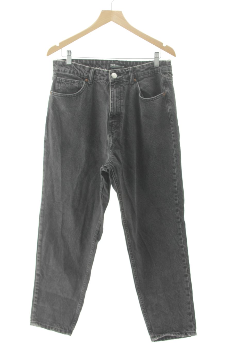 Jeans Zara de la taille 44, de couleur noir de denim