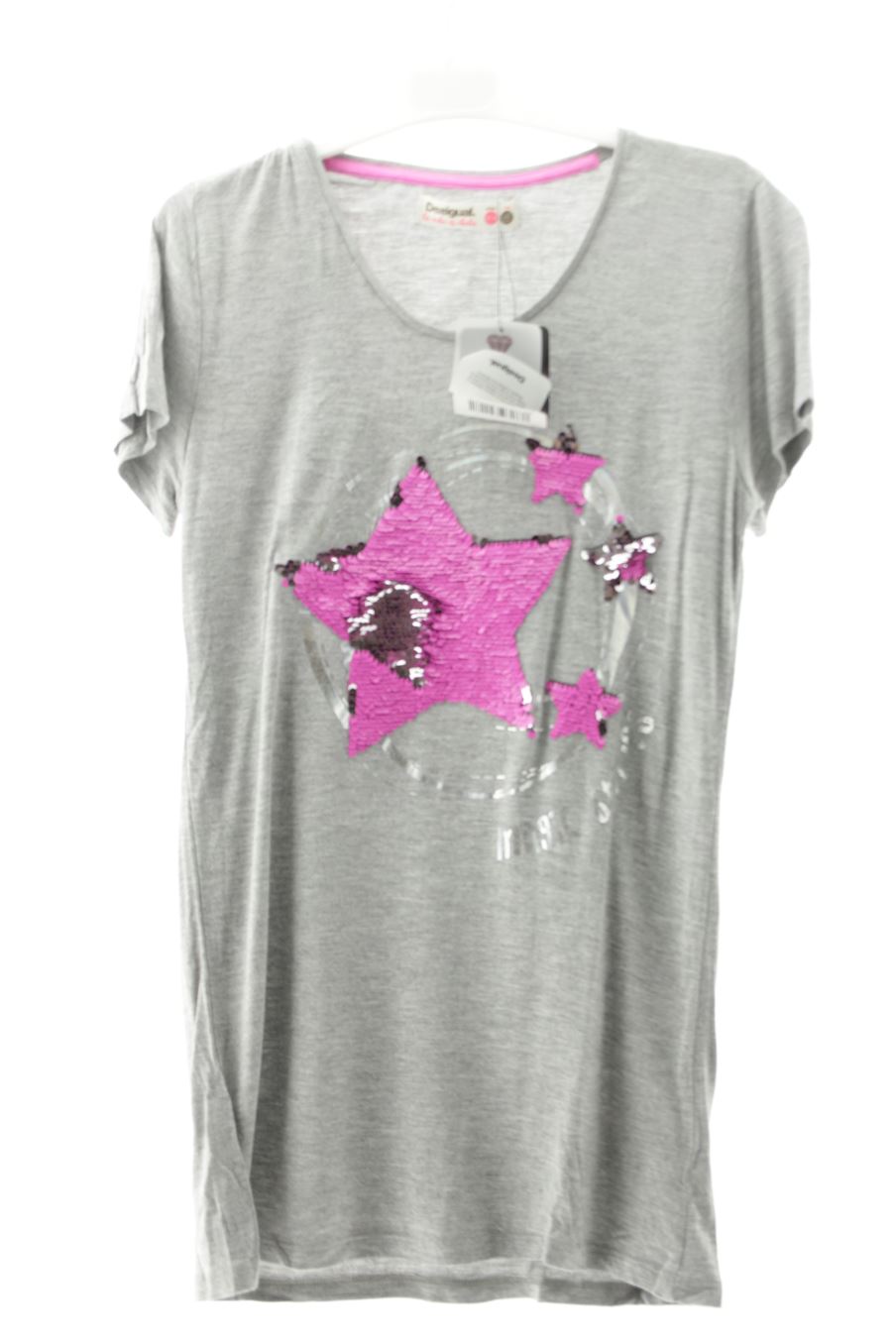 T-shirt Desigual de la taille 13 ans avec une étiquette