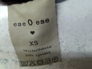 Shorts EseOese de la taille XS, de couleur noir