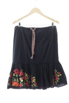 Aufwändiger Rock 38 Hoss Intropia