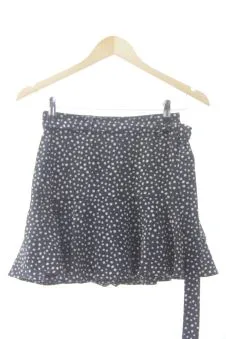 Pantalón corto XS Stradivarius, foto 1 de 2