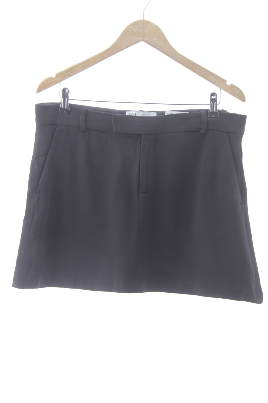 Falda de Zara de la talla XL, de color negro