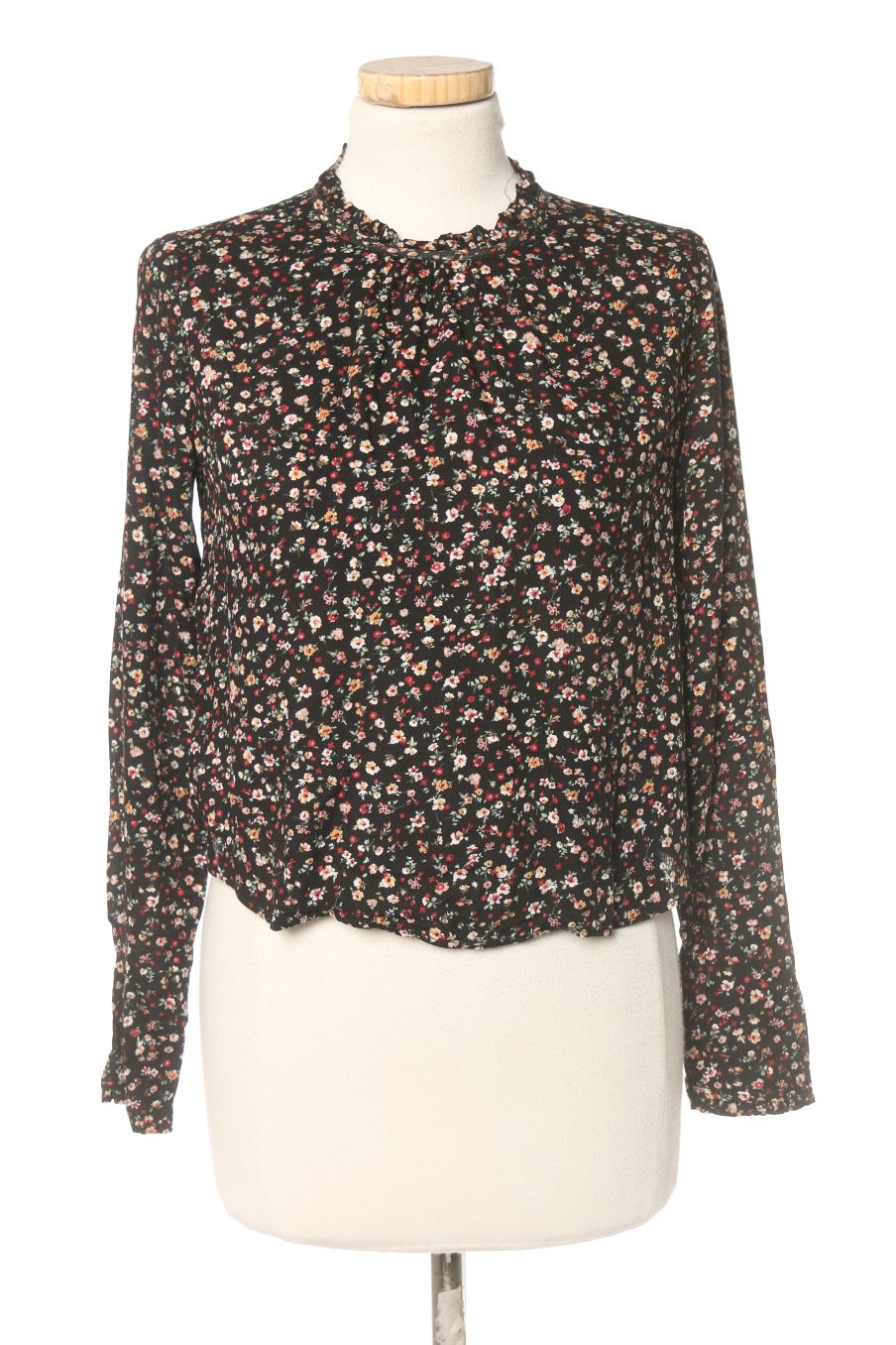 Blouse à manches longues Bershka de la taille S, de couleur fleurs