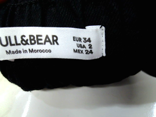 Jeans Pull & Bear de la taille 34, de couleur noir de denim